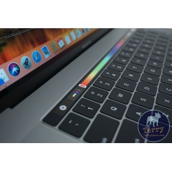 2017 MacBook Pro 15" Core...